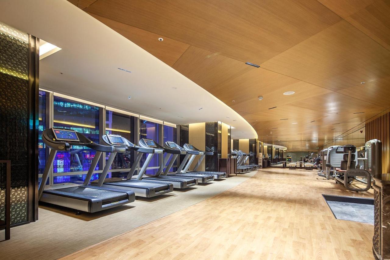 Lotte Hotel Hanoi Eksteriør billede The gym at the hotel